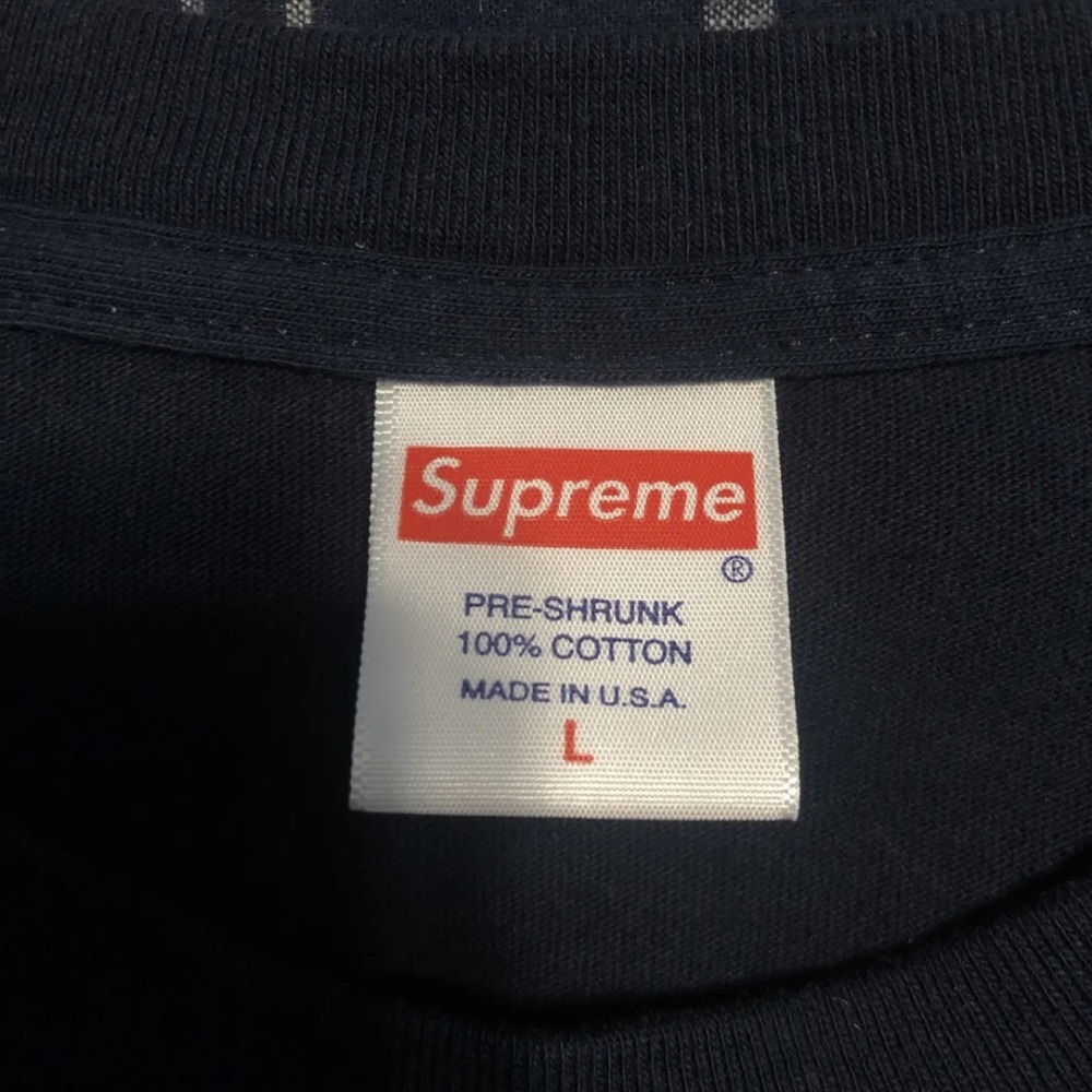 Supreme - Picture 6 of 9
